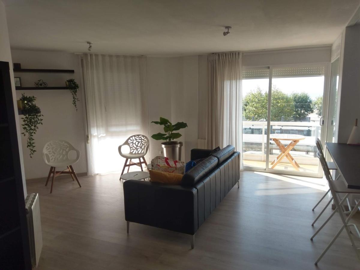 Luxury Apartment Accommodation, Next To Beach & Train Station Calella Exterior foto